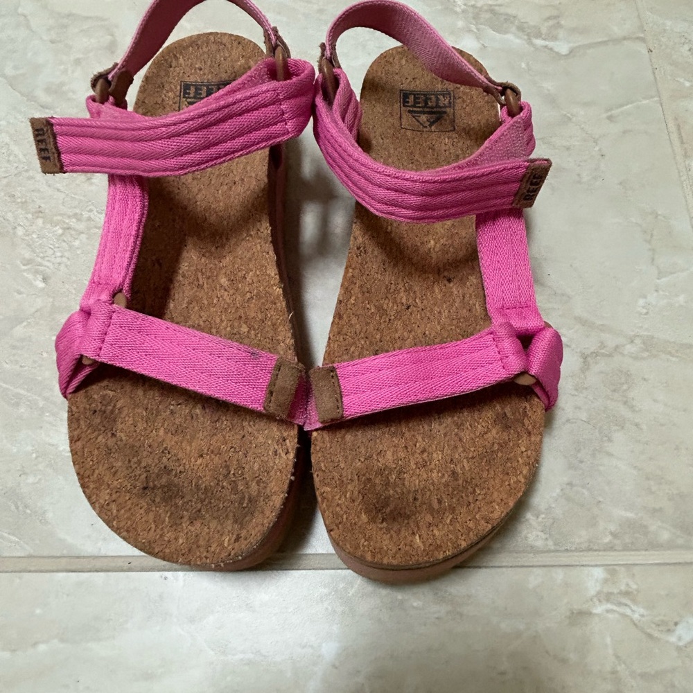Reef Vibrant Pink Sandals